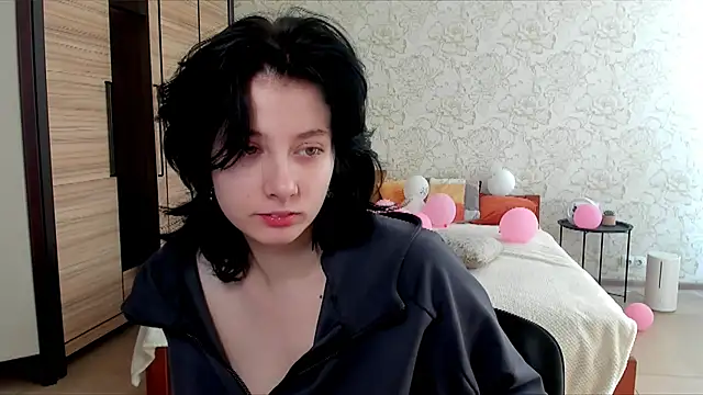 Snapshot of JulisSweet chatting on 03/09/25, 10:52 JulisSweet online show from 03/09/25, 10:52
