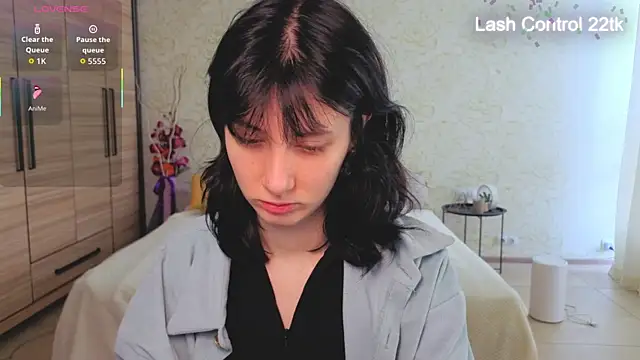 JulisSweet online show from 05/12/26, 07:27