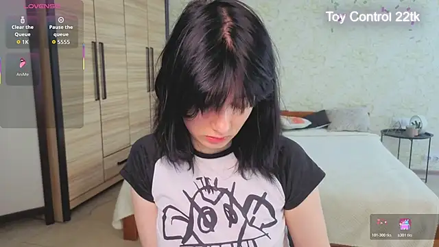 JulisSweet online show from 05/24/26, 07:19