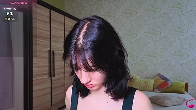 Snapshot of JulisSweet chatting on 11/20/25, 07:53 JulisSweet online show from 11/20/25, 07:53