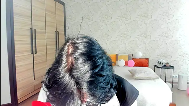 Snapshot of JulisSweet chatting on 03/15/25, 02:45 JulisSweet online show from 03/15/25, 02:45