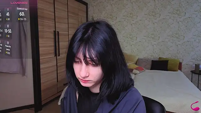 Snapshot of JulisSweet chatting on 10/31/25, 07:49 JulisSweet online show from 10/31/25, 07:49