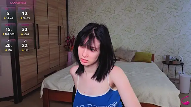 Snapshot of JulisSweet chatting on 11/08/25, 08:18 JulisSweet online show from 11/08/25, 08:18