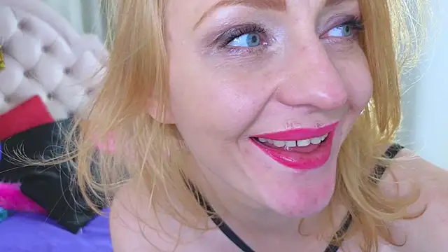 SquirtyAlisa online show from 11/19/25, 03:23