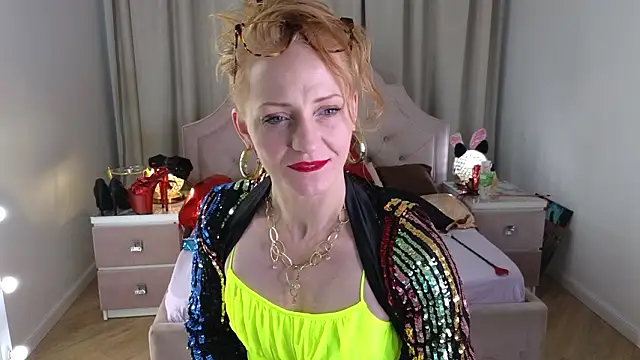 Snapshot of SquirtyAlisa chatting on 02/16/26, 11:42 SquirtyAlisa online show from 02/16/26, 11:42