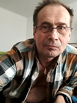 Snapshot of gendos777 chatting on 01/15/26, 10:29 gendos777 online show from 01/15/26, 10:29