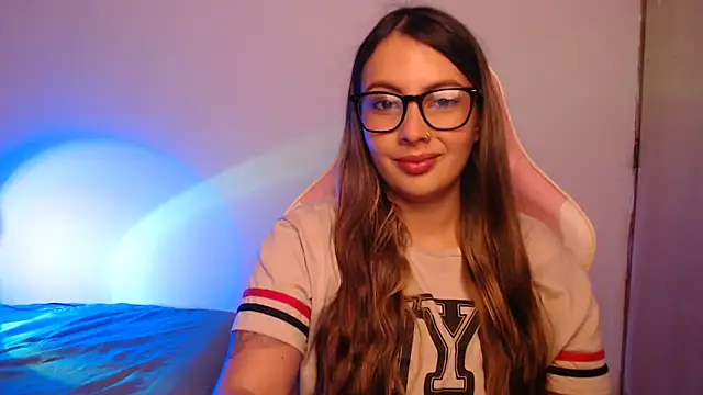 lalawhitte online show from 11/05/25, 02:20