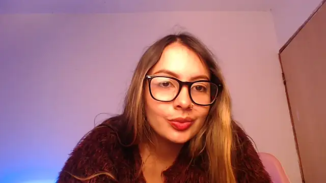 lalawhitte online show from 10/25/25, 11:53