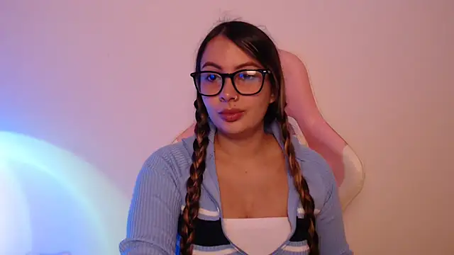 lalawhitte online show from 11/27/25, 02:17