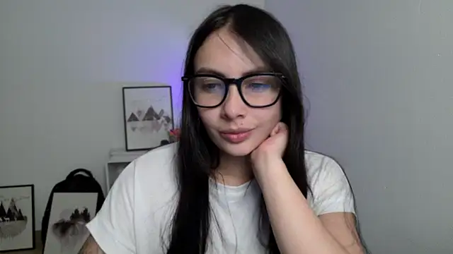 lalawhitte online show from 07/22/26, 12:45