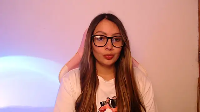 lalawhitte online show from 11/21/25, 10:20