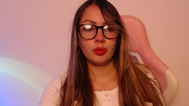 lalawhitte online show from 11/24/25, 09:26