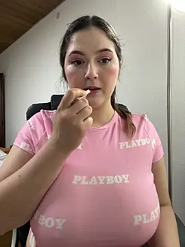 Kamilla Loop online show from 03/11/26, 10:48