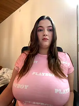 Kamilla Loop online show from 10/20/25, 07:58