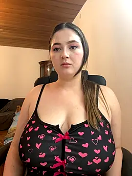 Kamilla Loop online show from 11/22/25, 10:08