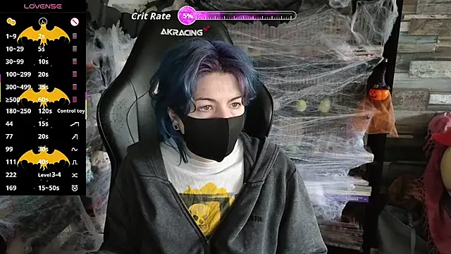 Snapshot of _Satsuki_ chatting on 10/11/25, 10:16 Satsuki online show from 10/11/25, 10:16