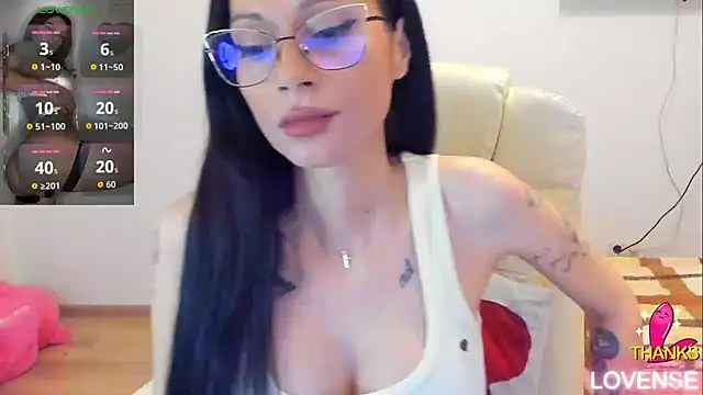 kissnicol32 online show from 04/04/26, 04:46