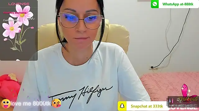 kissnicol32 online show from 02/25/25, 04:57