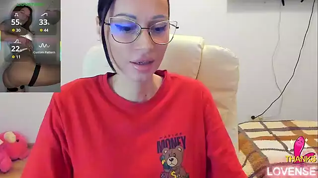 kissnicol32 online show from 03/10/26, 05:06