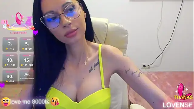 kissnicol32 online show from 11/21/25, 05:45