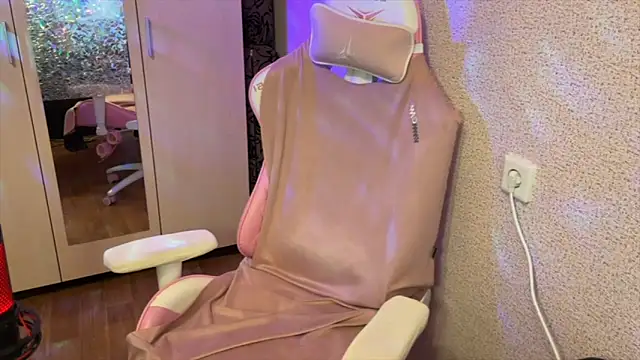 Katrin  kiss online show from 02/09/26, 05:33