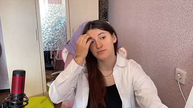 Katrin  kiss online show from 04/04/26, 10:11