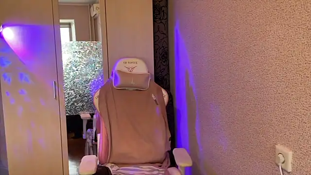 Katrin  kiss online show from 03/27/26, 01:01