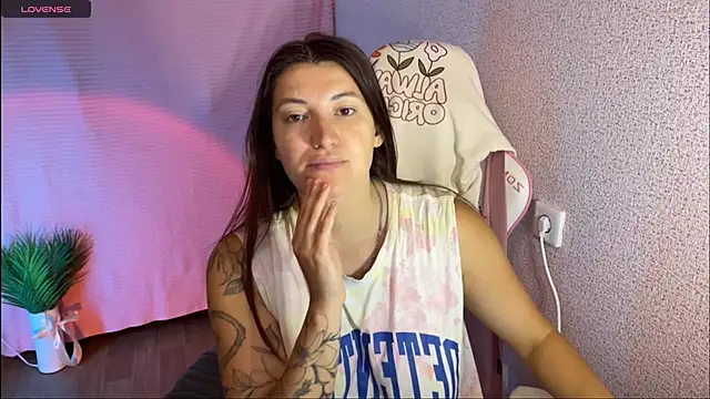 Snapshot of Katrin__kiss chatting on 09/30/25, 11:05 Katrin kiss online show from 09/30/25, 11:05