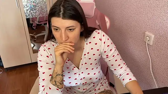 Katrin  kiss online show from 03/08/26, 10:40