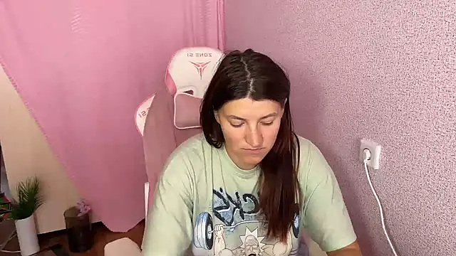 Snapshot of Katrin__kiss chatting on 10/24/25, 10:58 Katrin kiss online show from 10/24/25, 10:58