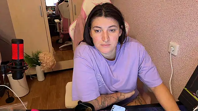 Snapshot of Katrin__kiss chatting on 11/18/25, 03:59 Katrin kiss online show from 11/18/25, 03:59