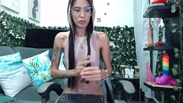 natasha squirt28 online show from 03/28/26, 12:55