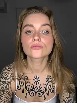 Goldloeckchen159 online show from 04/17/26, 08:55