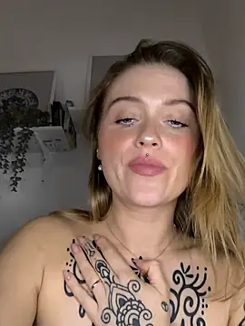 Goldloeckchen159 online show from 10/17/25, 04:53