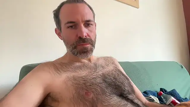 Snapshot of Brianjonest chatting on 11/03/25, 02:42 Brianjonest online show from 11/03/25, 02:42