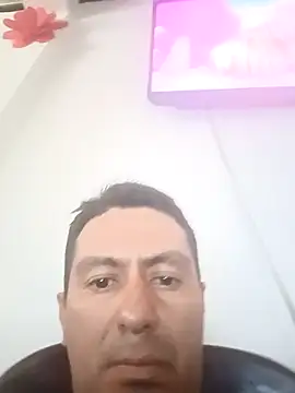 Snapshot of walwan85 chatting on 10/31/25, 08:16 walwan85 online show from 10/31/25, 08:16