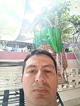 Snapshot of walwan85 chatting on 11/01/25, 11:48 walwan85 online show from 11/01/25, 11:48