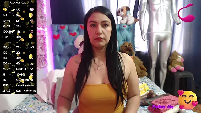 Snapshot of Cristal_cherry chatting on 09/22/25, 01:28 Cristal cherry online show from 09/22/25, 01:28