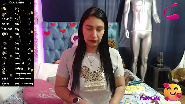 Snapshot of Cristal_cherry chatting on 09/30/25, 01:50 Cristal cherry online show from 09/30/25, 01:50