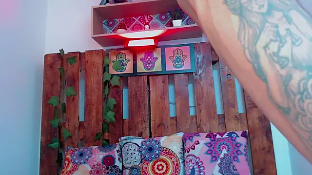 Snapshot of SARA_VAL3NTINA_ chatting on 09/09/25, 11:25 SARA VAL3NTINA  online show from 09/09/25, 11:25