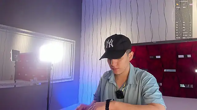 Brat  online show from 10/23/25, 09:13