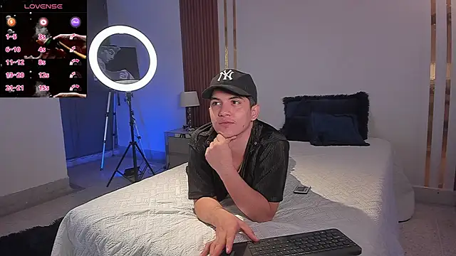 Brat  online show from 04/05/26, 02:57