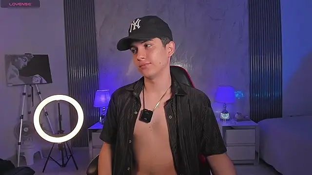 Brat  online show from 04/10/26, 04:14