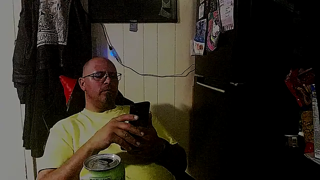 Snapshot of KrazyLegz chatting on 09/29/25, 01:45 KrazyLegz online show from 09/29/25, 01:45