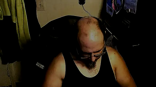 Snapshot of KrazyLegz chatting on 11/27/25, 03:07 KrazyLegz online show from 11/27/25, 03:07