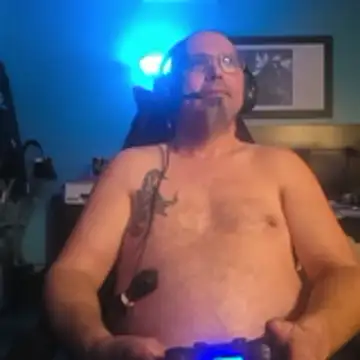 KrazyLegz online show from 12/23/25, 07:40