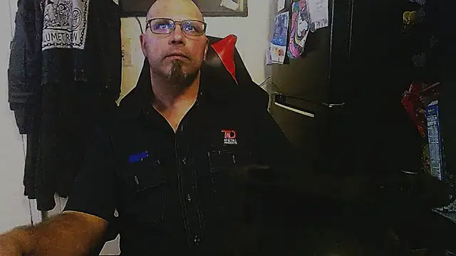 Snapshot of KrazyLegz chatting on 09/25/25, 09:21 KrazyLegz online show from 09/25/25, 09:21