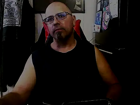 Snapshot of KrazyLegz chatting on 09/30/25, 10:16 KrazyLegz online show from 09/30/25, 10:16