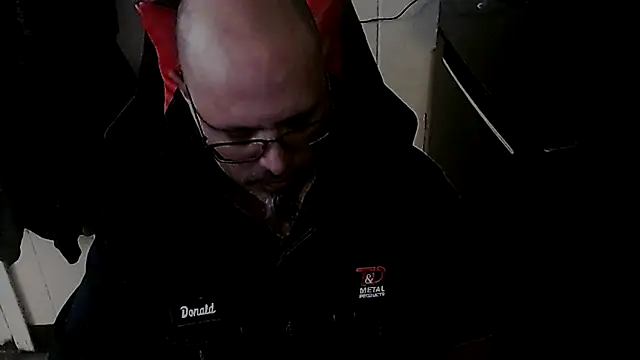 Snapshot of KrazyLegz chatting on 10/09/25, 10:21 KrazyLegz online show from 10/09/25, 10:21