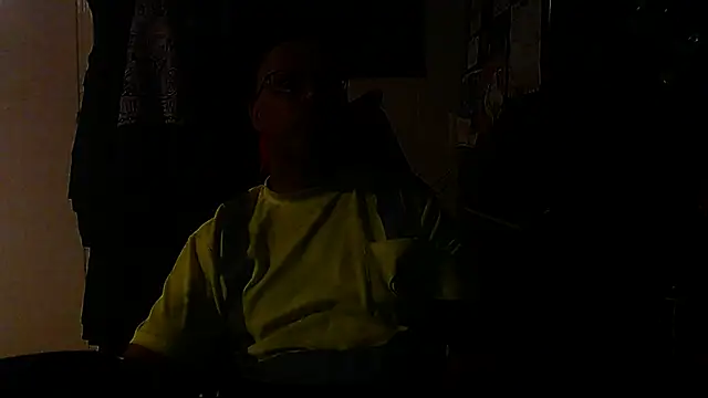 Snapshot of KrazyLegz chatting on 09/19/25, 10:47 KrazyLegz online show from 09/19/25, 10:47